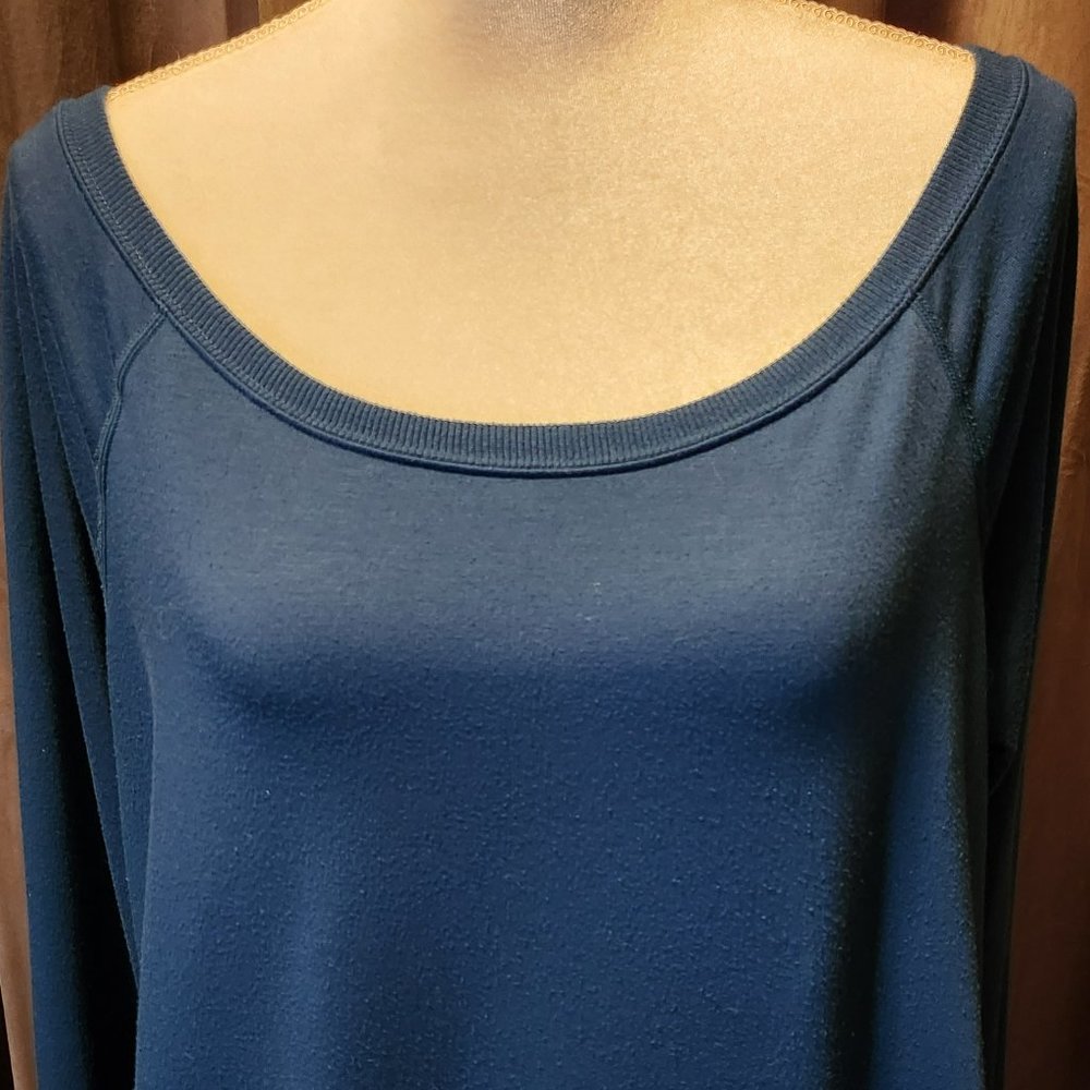 Torrid Lightweight Crew Neck Kangaroo Pocket Teal Sweatshirt | Women | XLarge